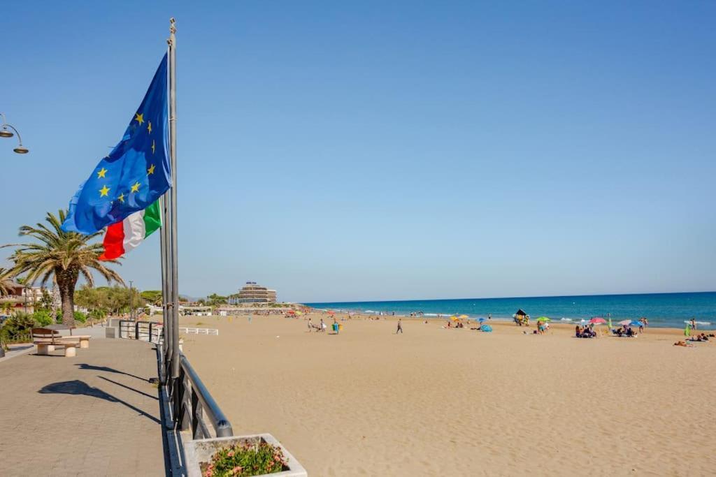 Casa Al Mare - Lido Apartment Terracina Ngoại thất bức ảnh
