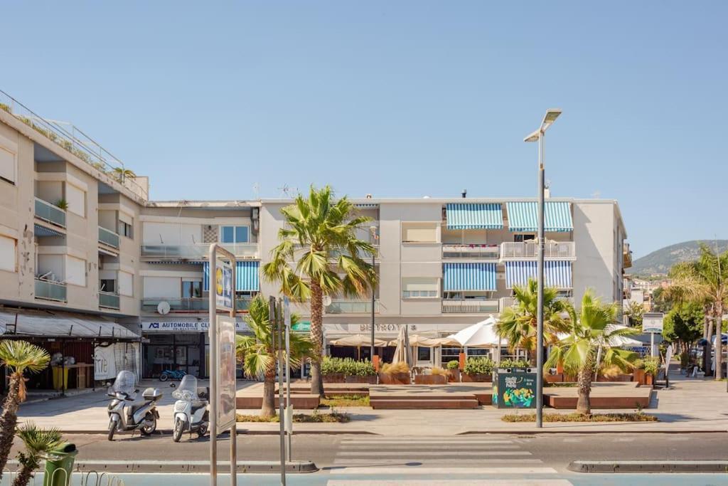 Casa Al Mare - Lido Apartment Terracina Ngoại thất bức ảnh